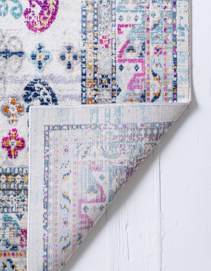 Detail image of 9' x 12' Budapest Rug