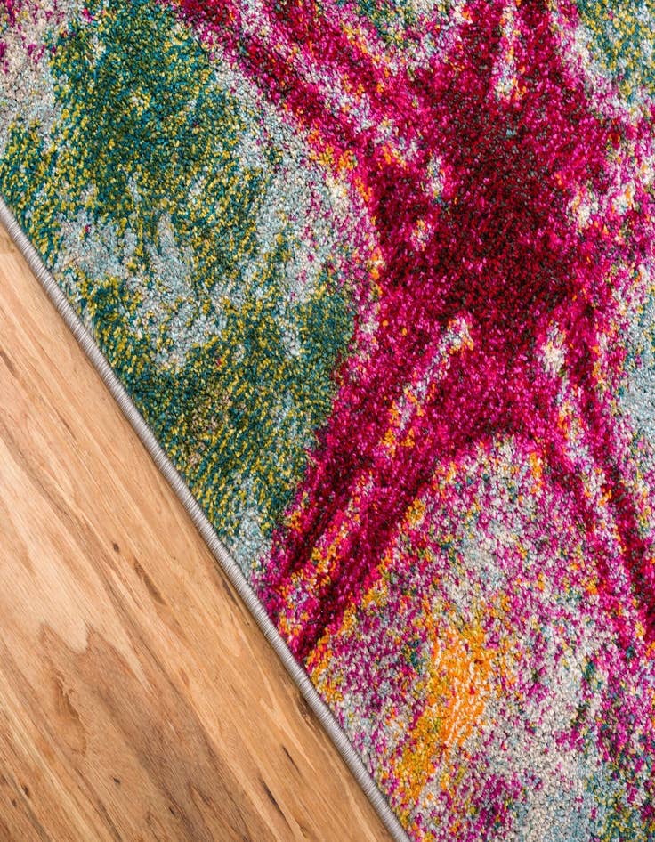 Detail image of 8' x 10'  Washable Capri Rug