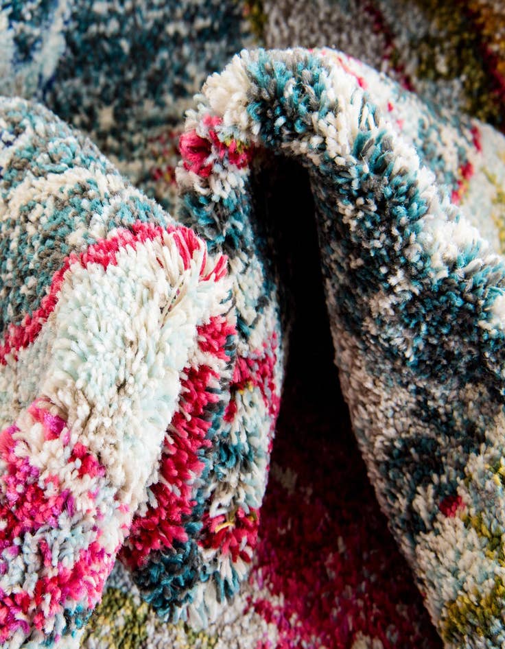 Detail image of 10' 6 x 16' 5 Washable Carnevale Rug