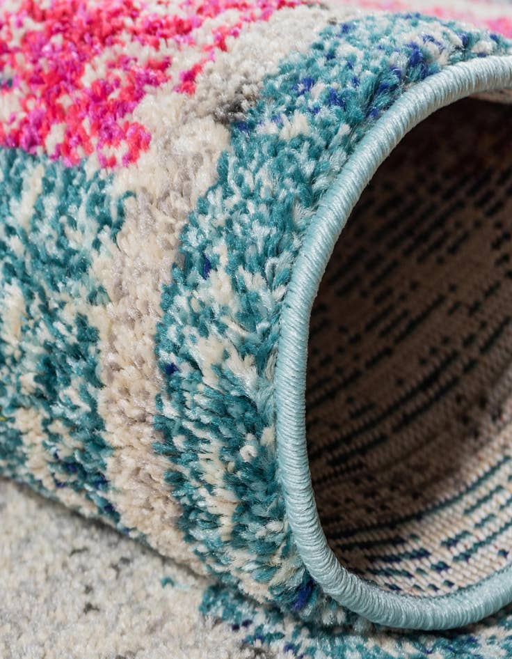 Detail image of 10' 6 x 16' 5 Washable Carnevale Rug