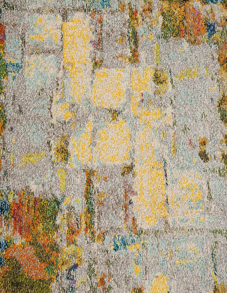 Detail image of 4' 10 x 8' Casablanca Rug