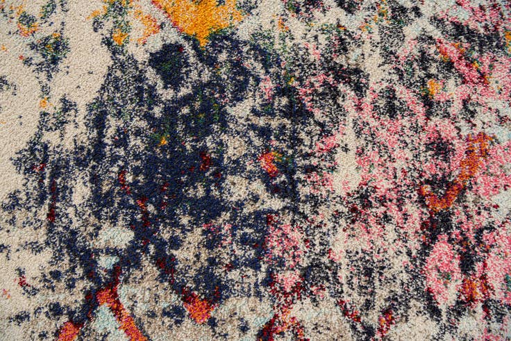 Detail image of 4' 10 x 8' Casablanca Rug