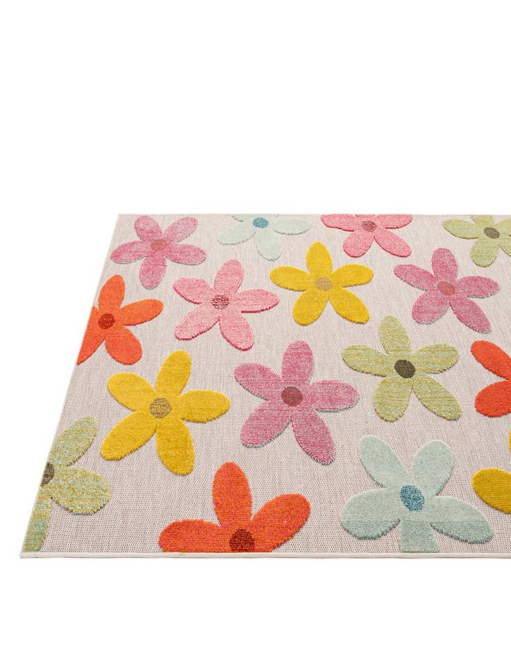 Detail image of 5' x 8' Casablanca Rug