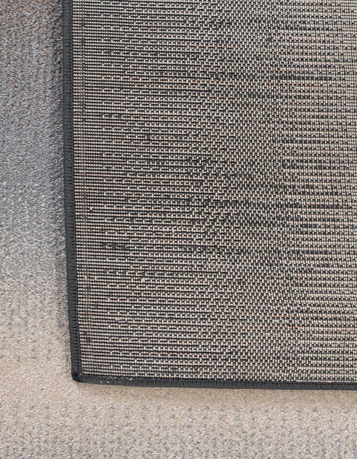 Detail image of 5' x 7' 10 Casablanca Rug