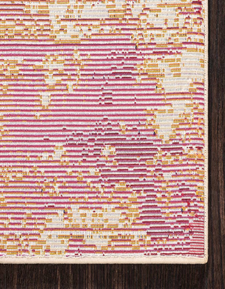 Detail image of 3' 3 x 5' 3  Washable Casablanca Rug