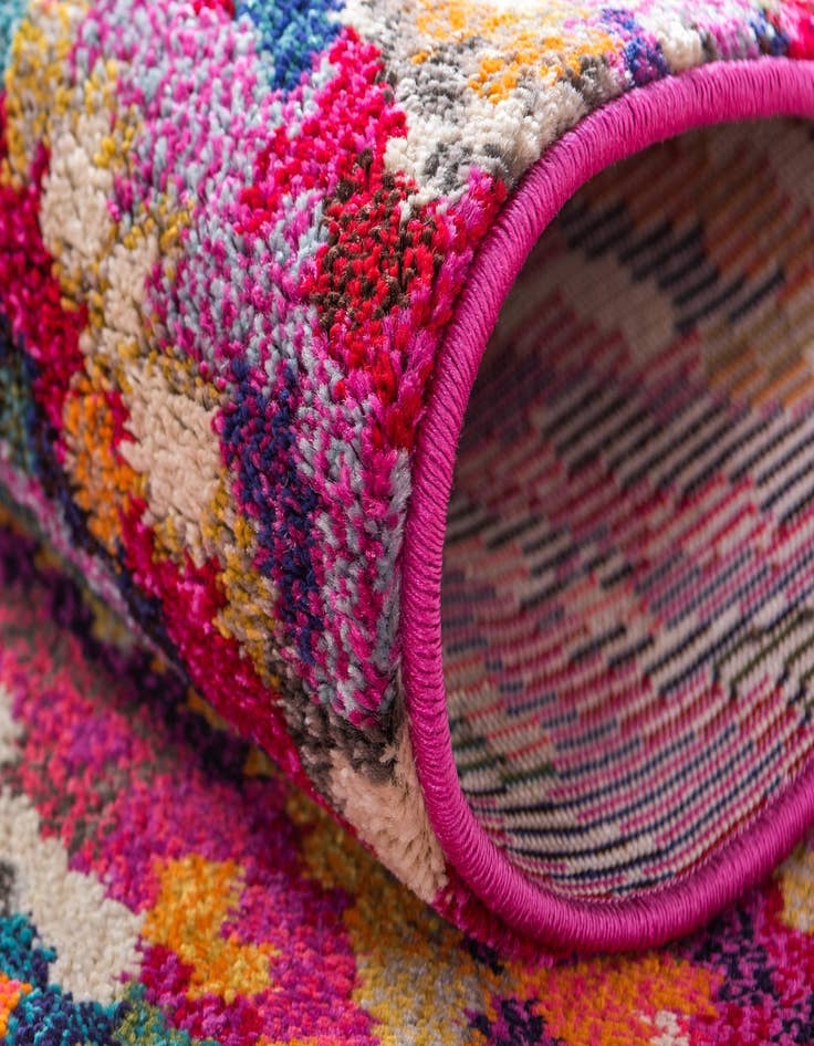 Detail image of 7' x 10'  Washable Casablanca Rug