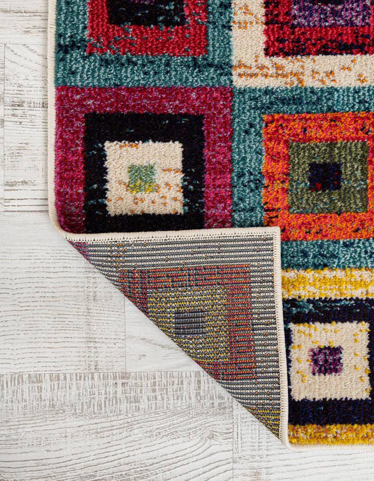 Detail image of 5' x 8' Washable Casablanca Rug