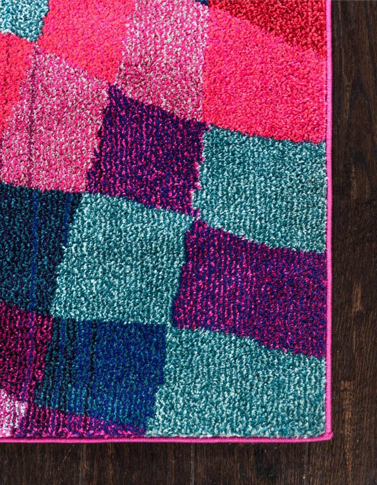 Detail image of 3' 3 x 5' 3 Washable Casablanca Rug
