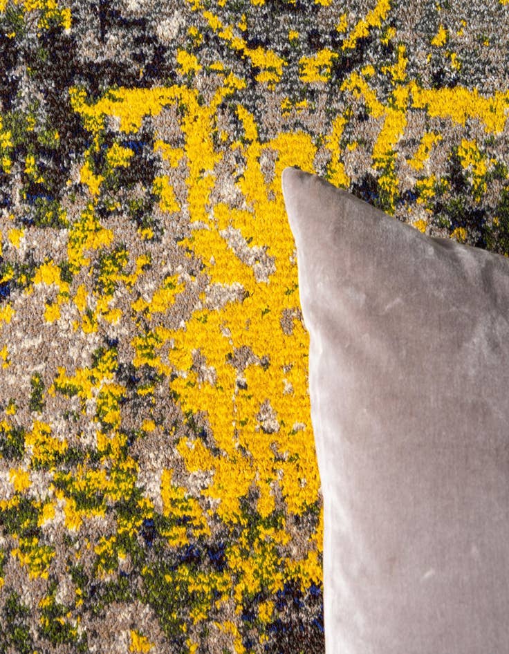 Detail image of 3' 3 x 5' 3  Washable Casablanca Rug