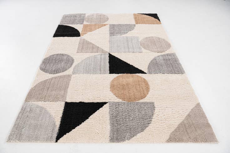 Detail image of 5' 3 x 7' 9 Caspian Rug