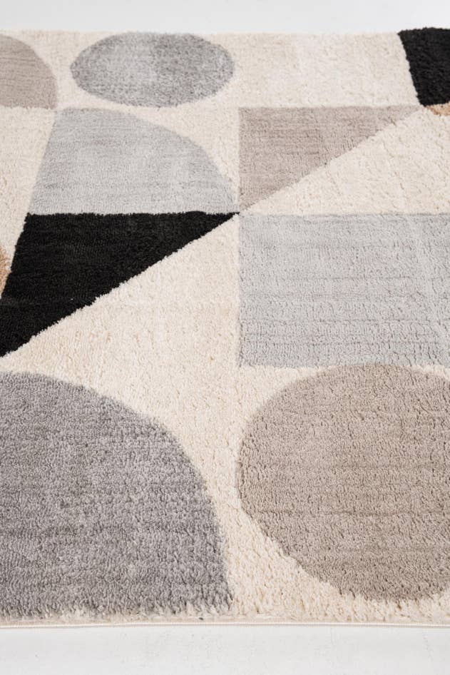 Detail image of 5' 3 x 7' 9 Caspian Rug