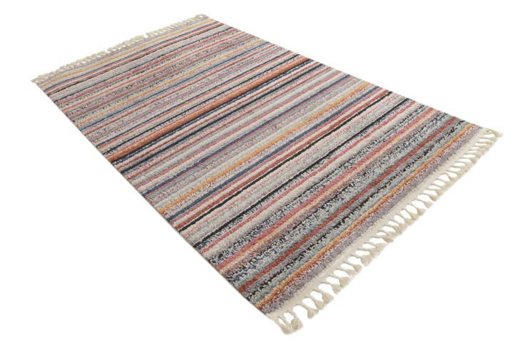 Detail image of 5' x 8' 4 Cherokee Rug