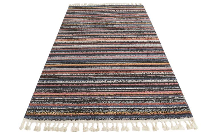 Detail image of 5' x 8' 3 Cherokee Rug