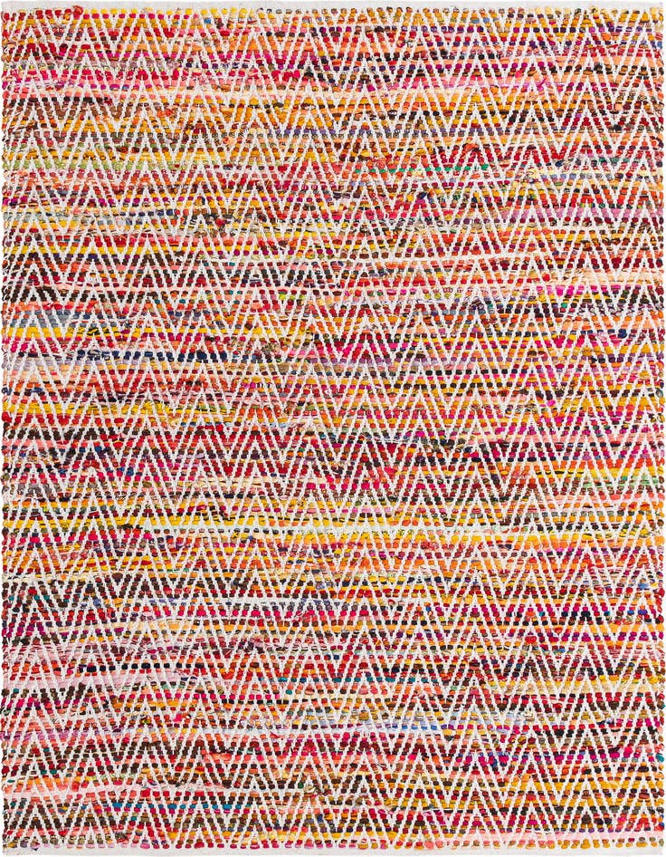Detail image of 5' 1 x 8' Hand Woven Chindi Chevron Rug