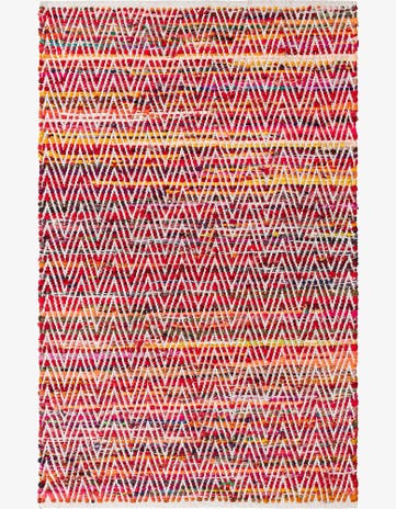 4' 1 x 6' 1 Hand Woven Chindi Chevron Rug