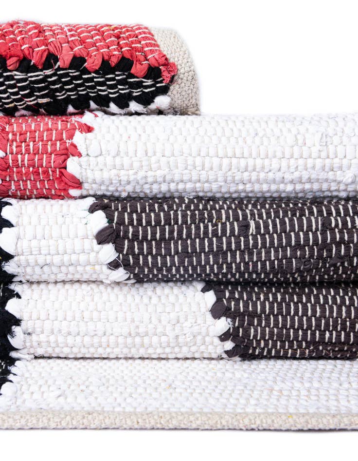 Detail image of 9' x 12' Hand Braided Chindi Cotton Rug