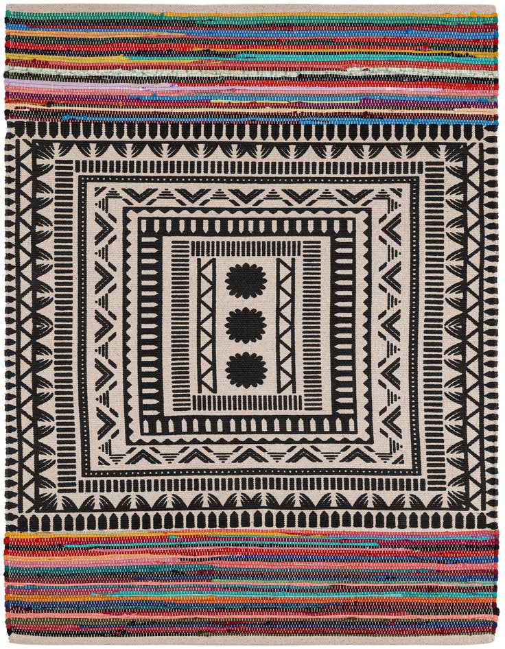 Detail image of 4' 1 x 6' 1 Hand Braided Chindi Cotton Rug