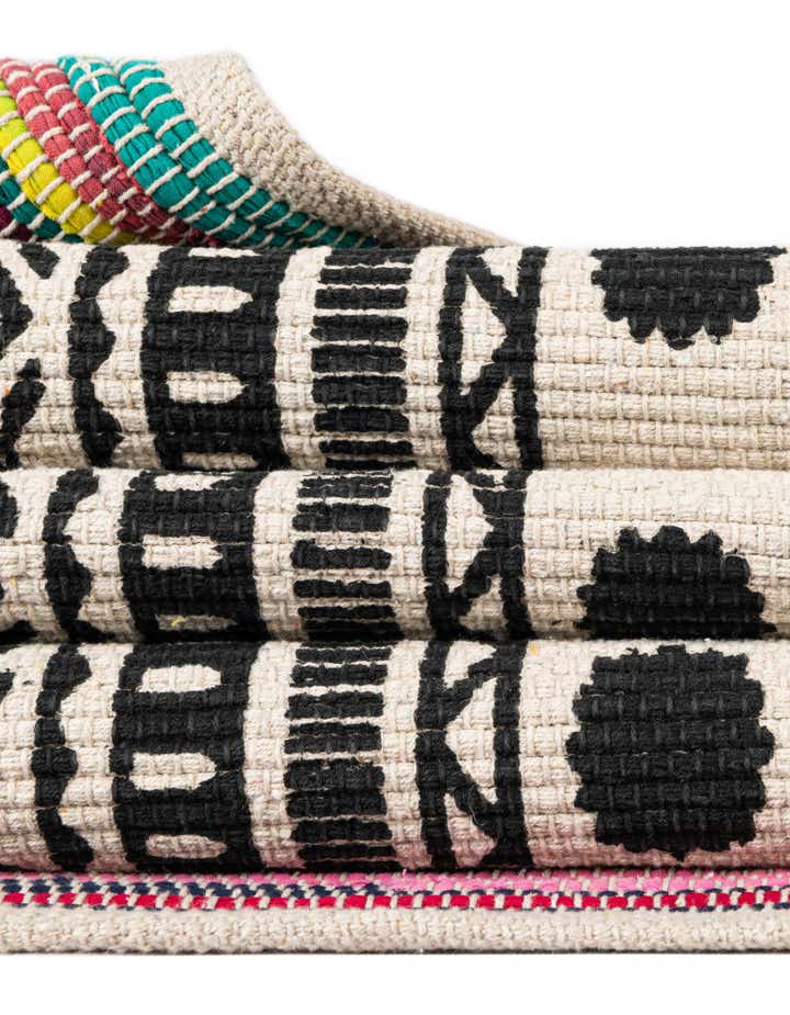 2' x 3' 1 Hand Braided Chindi Cotton Rug