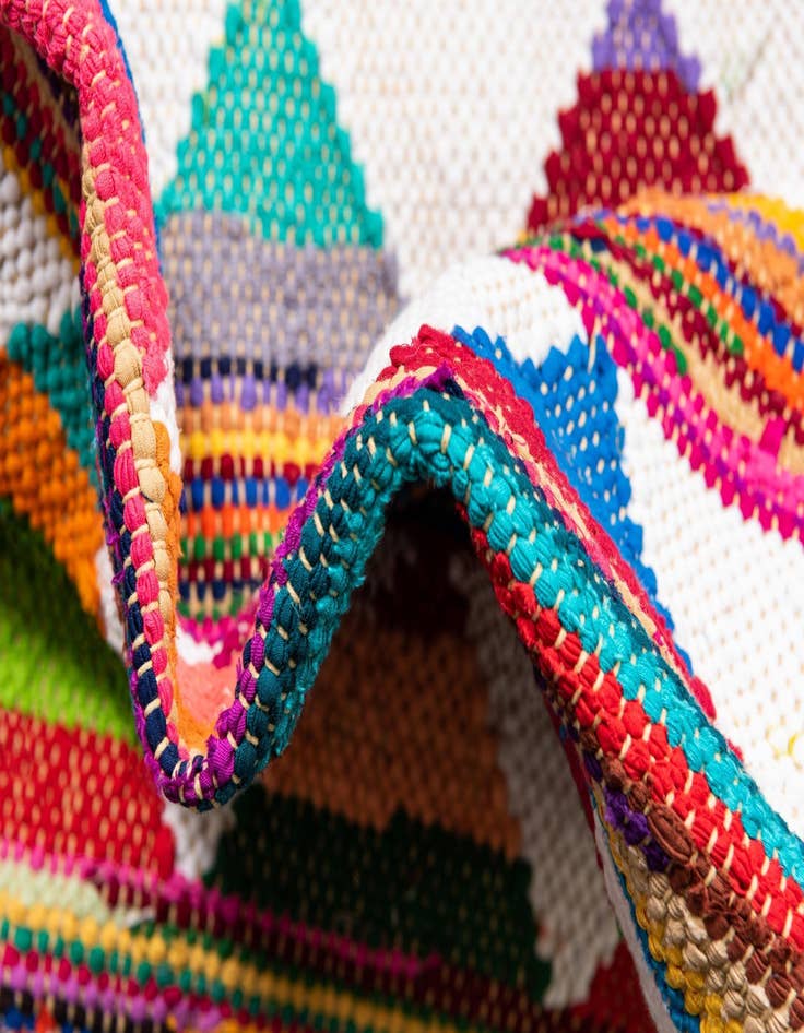 Detail image of 9' x 12'  Hand Woven Chindi Trellis Rug