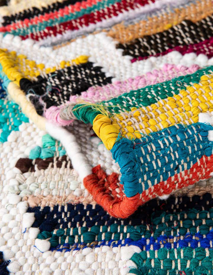 2' x 3' 1 Hand Woven Chindi Trellis Rug