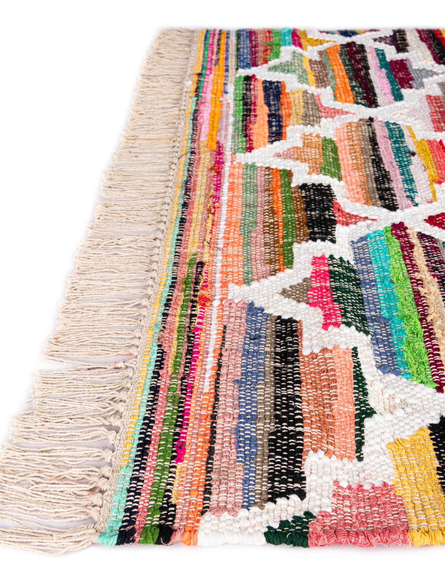 5' 1 x 8' Hand Woven Chindi Trellis Rug