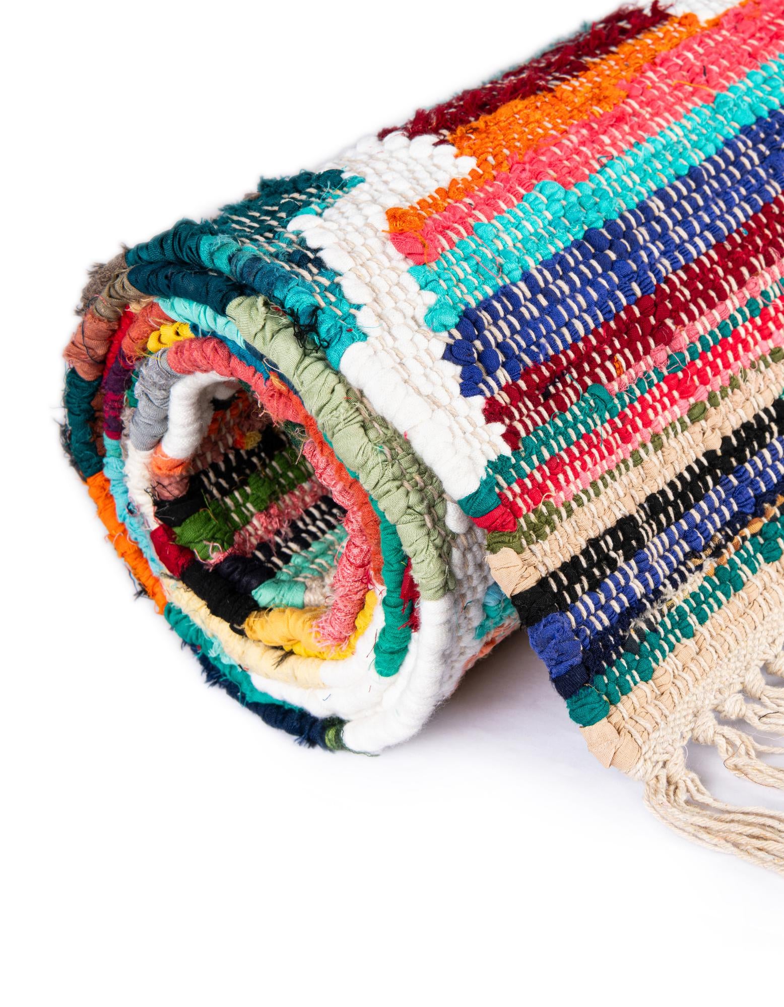 5' 1 x 8' Hand Woven Chindi Trellis Rug