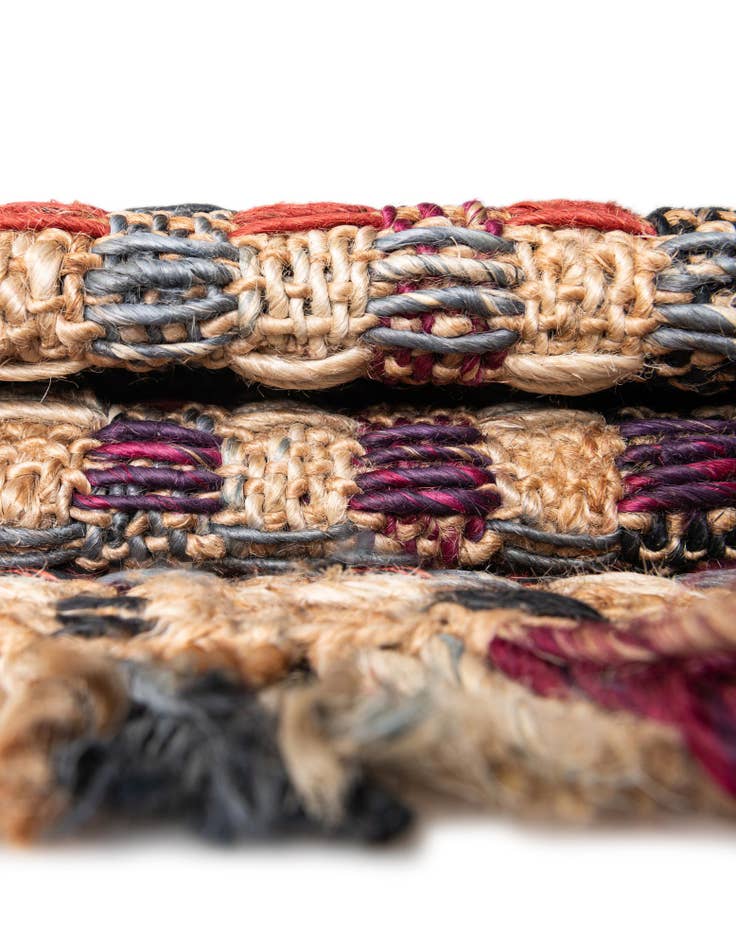 Detail image of 7' 1 x 10'  Hand Woven Chunky Jute Rug