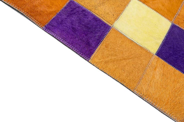 Detail image of 8' x 9' 11 Cowhide - Patchwork Rug