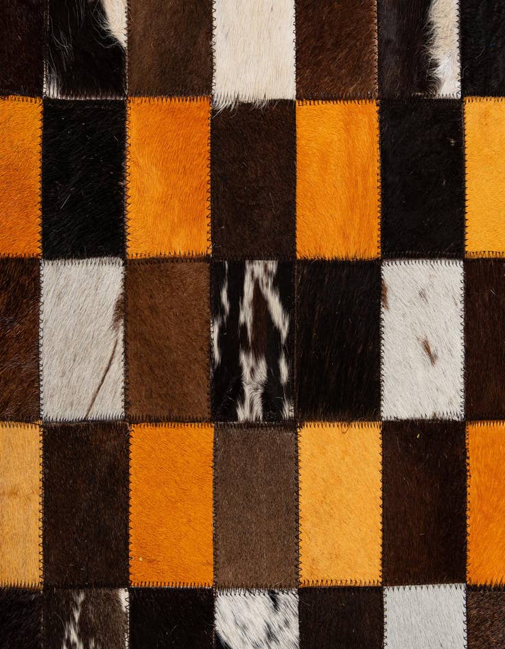 Detail image of 8' 1 x 9' 11 Cowhide - Patchwork Rug