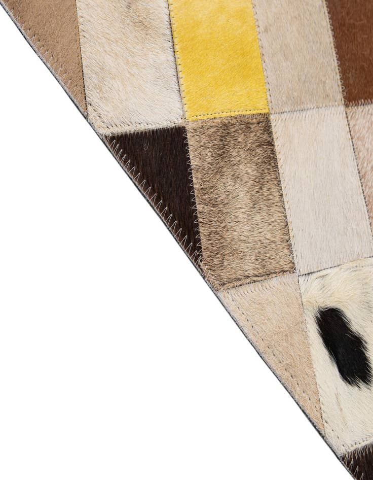 Detail image of 8' x 10' Cowhide - Patchwork Rug