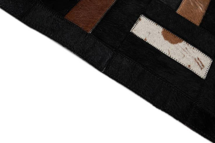 Detail image of 8' 2 x 10' Cowhide - Patchwork Rug