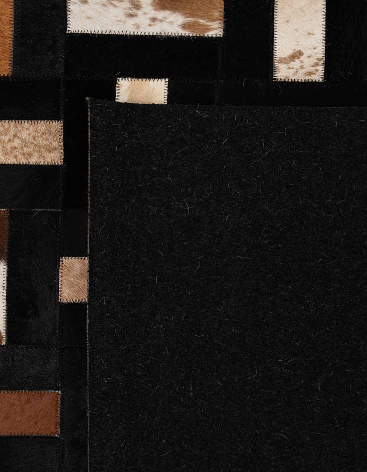 Detail image of 8' 2 x 10' Cowhide - Patchwork Rug
