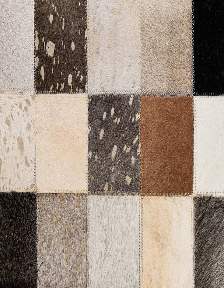 Detail image of 8' x 9' 10 Cowhide - Patchwork Rug