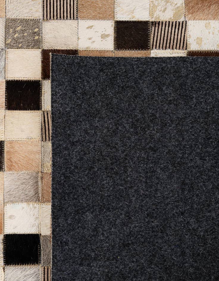 Detail image of 8' x 9' 10 Cowhide - Patchwork Rug