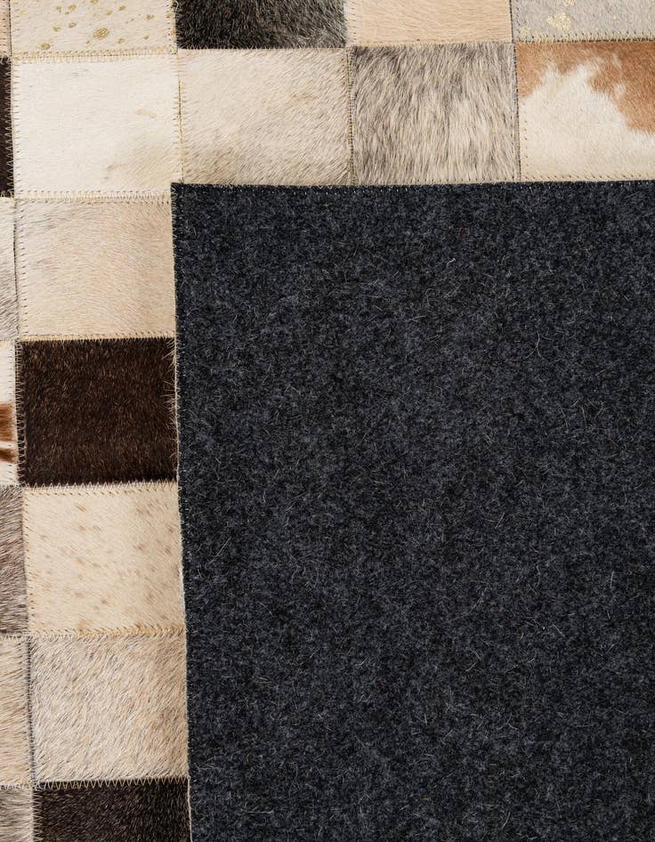 Detail image of 8' 1 x 9' 10 Cowhide - Patchwork Rug
