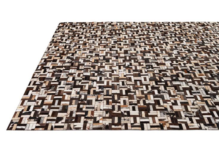Detail image of 8' x 10' 1 Cowhide - Patchwork Rug
