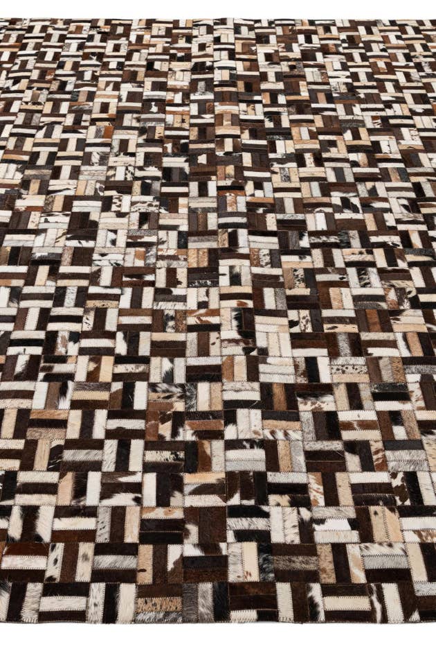 Detail image of 8' 1 x 9' 10 Cowhide - Patchwork Rug