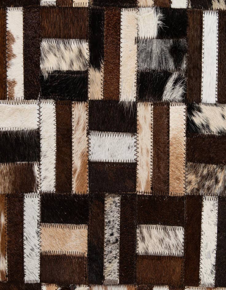 Detail image of 8' 1 x 9' 11 Cowhide - Patchwork Rug