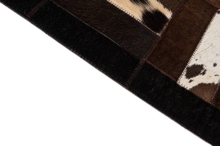 Detail image of 8' 2 x 10' 1 Cowhide - Patchwork Rug