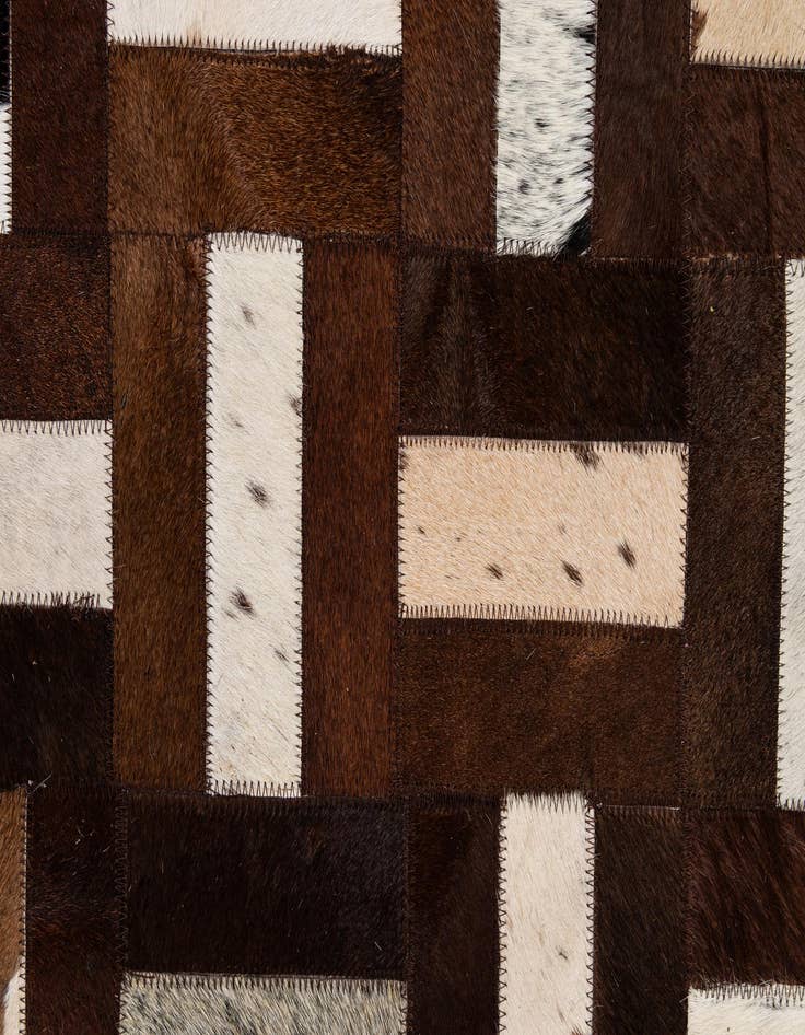 Detail image of 8' 1 x 10' Cowhide - Patchwork Rug