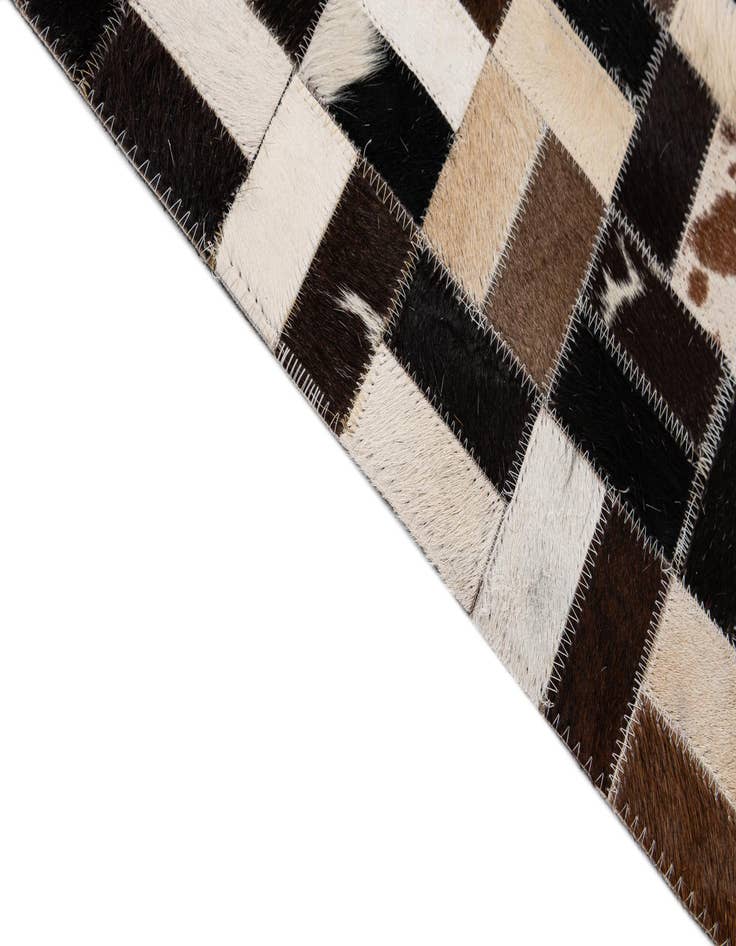 Detail image of 8' x 10' Cowhide - Patchwork Rug