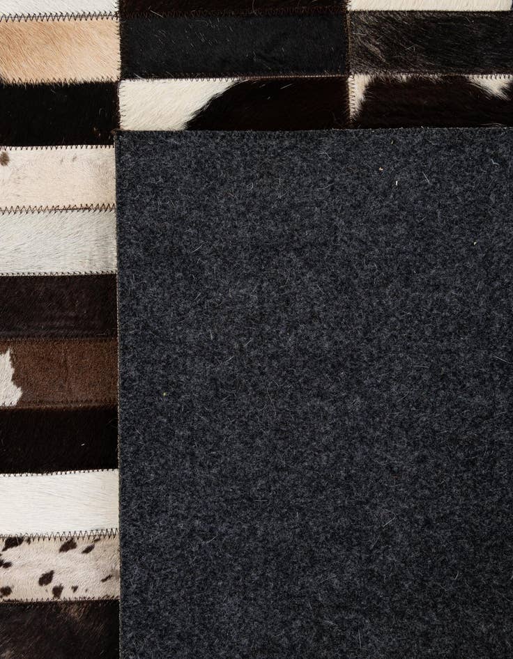 Detail image of 8' 2 x 9' 10 Cowhide - Patchwork Rug