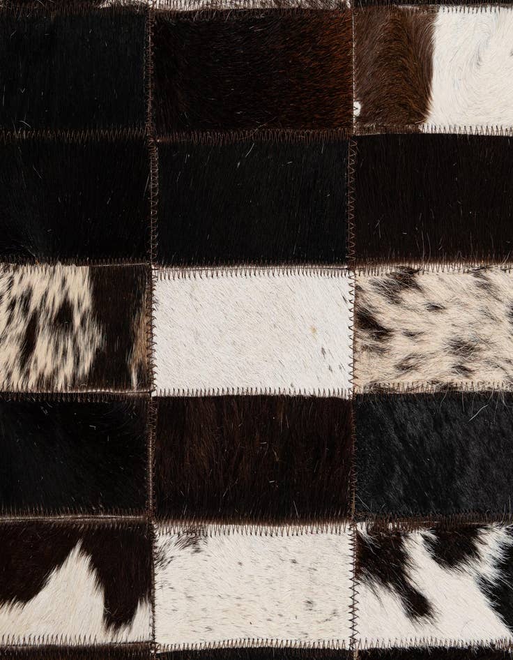 Detail image of 8' 2 x 9' 11 Cowhide - Patchwork Rug