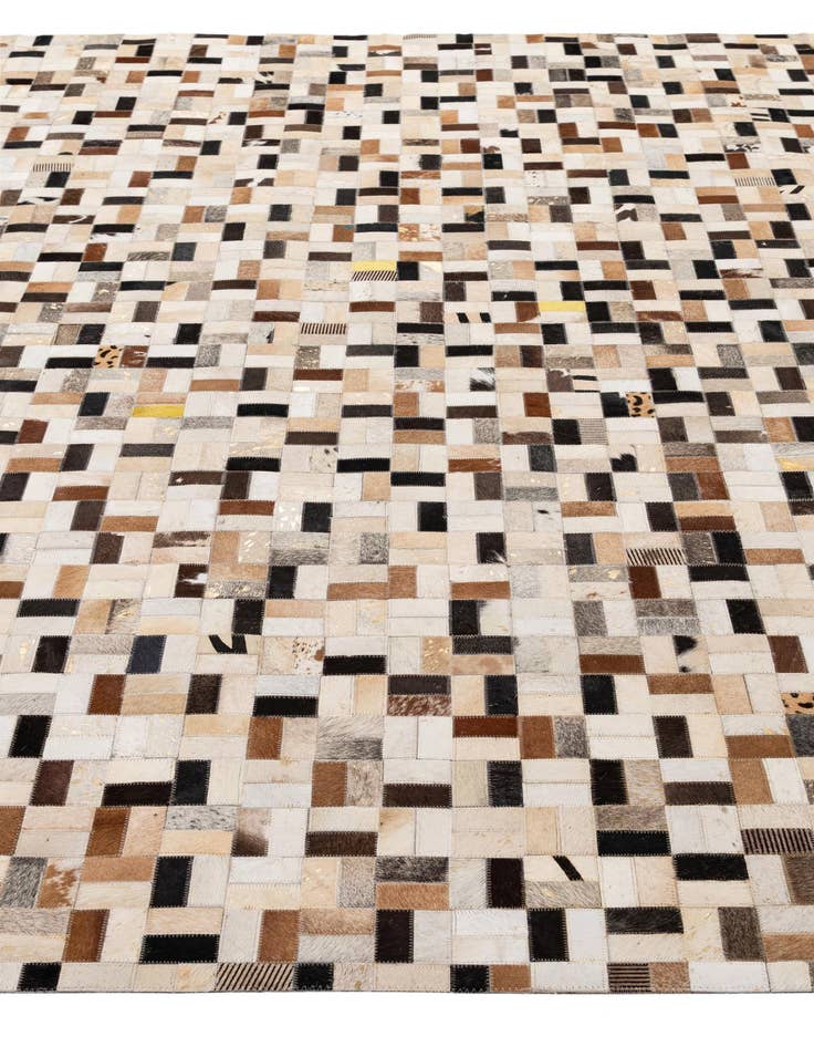 Detail image of 8' x 10' Cowhide - Patchwork Rug