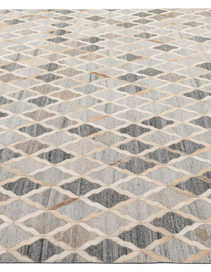 Detail image of 8' 1 x 9' 10 Cowhide - Patchwork Rug