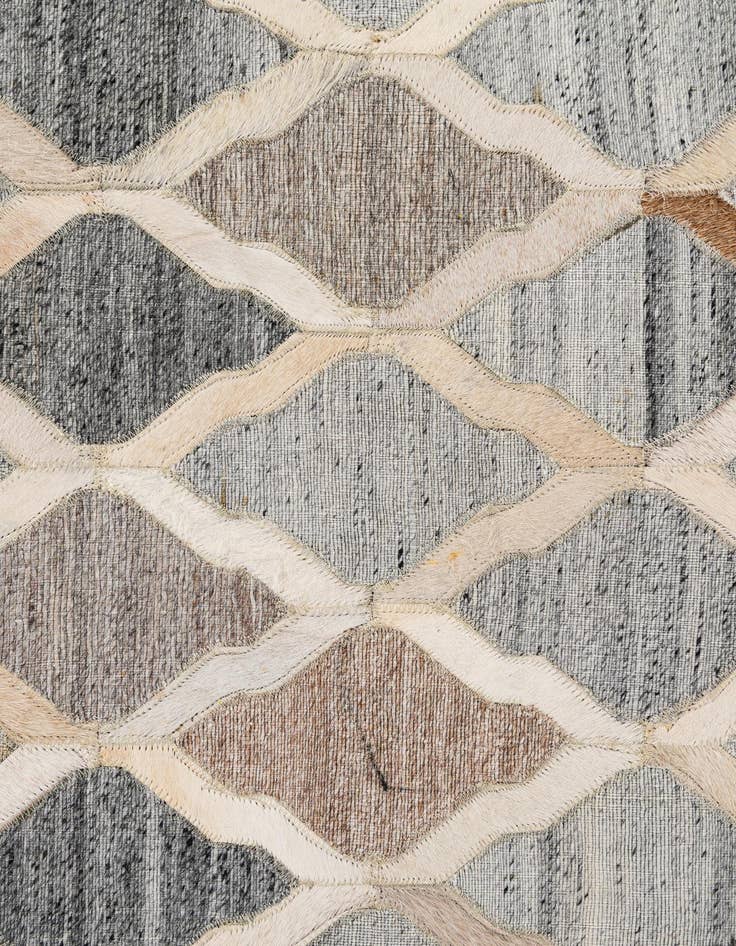 Detail image of 8' 1 x 9' 10 Cowhide - Patchwork Rug