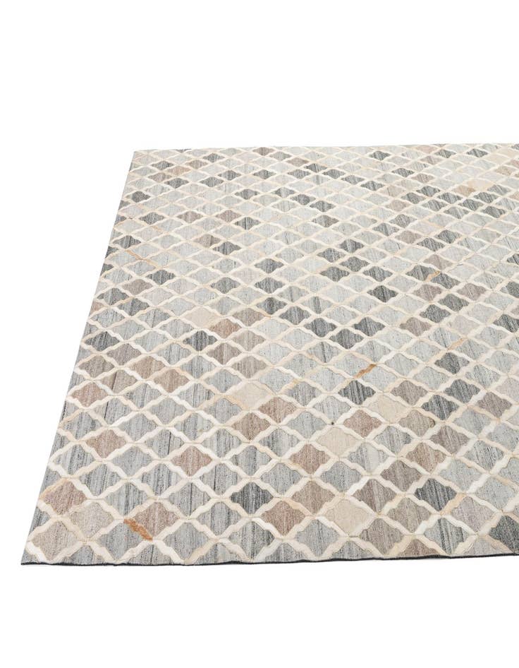 Detail image of 8' 1 x 9' 11 Cowhide - Patchwork Rug