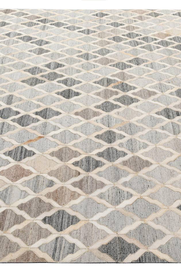 Detail image of 8' 1 x 9' 11 Cowhide - Patchwork Rug