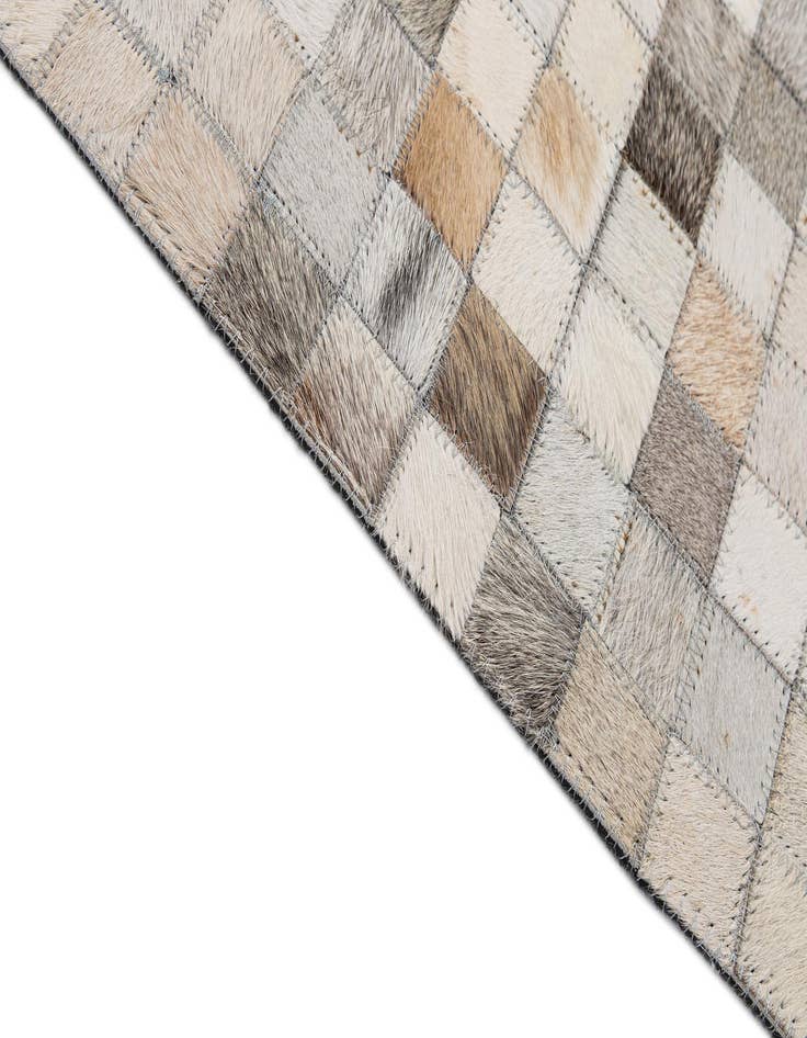 Detail image of 8' 1 x 9' 11 Cowhide - Patchwork Rug