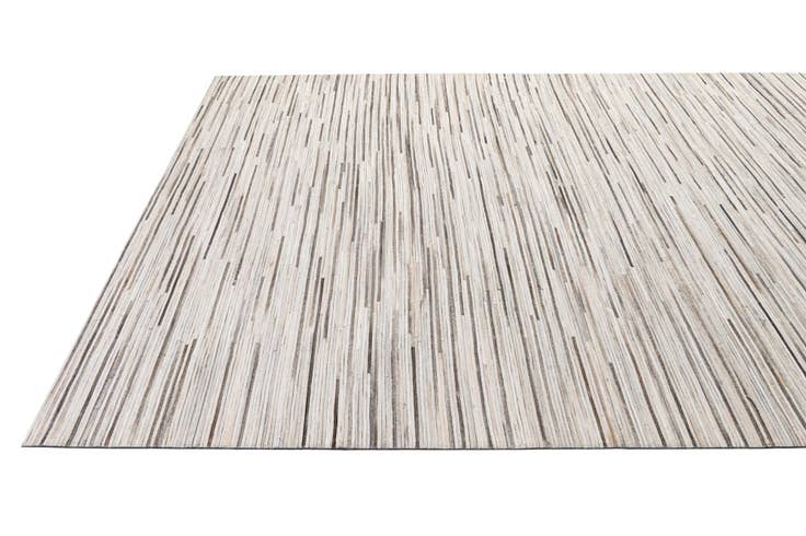 Detail image of 8' x 10' Cowhide - Patchwork Rug